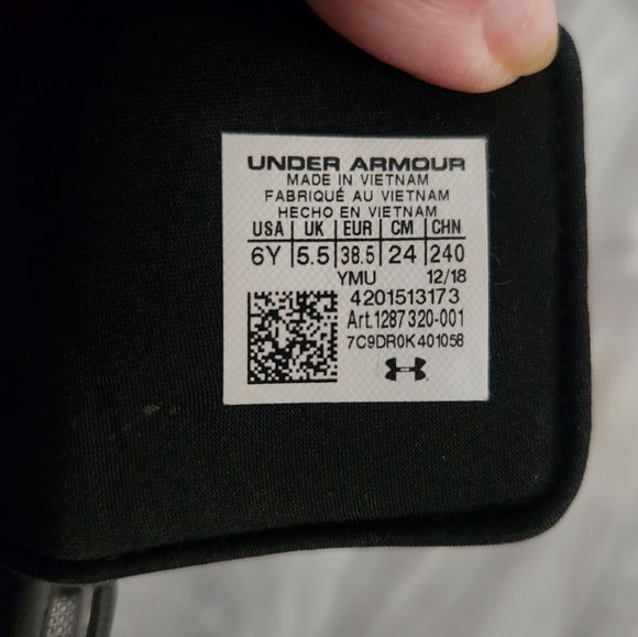 Under Armour M Ignite V Slides size 6Y - Picture 6 of 7